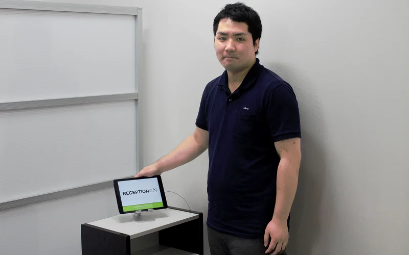 【コールセンター】人員増・レイアウト変更に柔軟に対応するためMOT/PBXを選びました