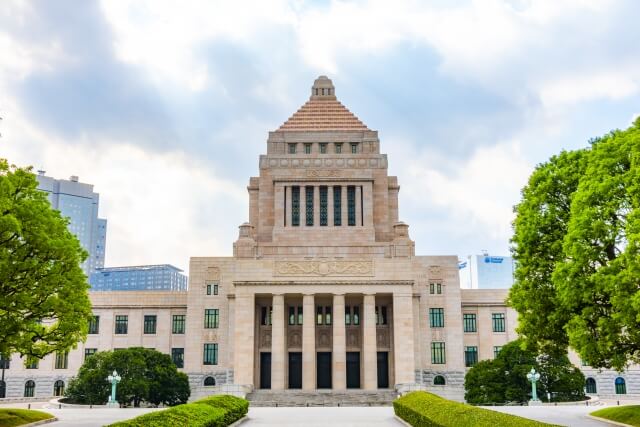 全国へ緊急事態宣言~企業や生活への影響のまとめ~
