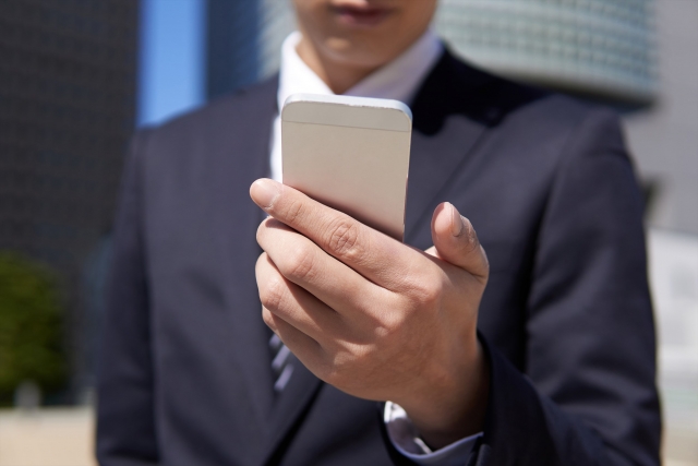 スマホを固定電話として利用！気になるデメリットも解消