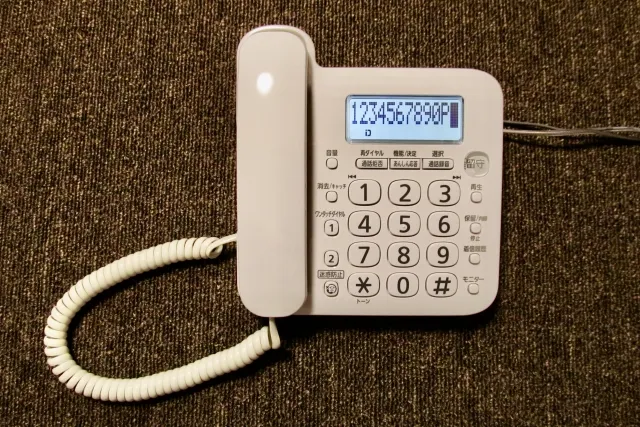 【2025年版】オフィス電話とは？特徴、選び方、おすすめ電話機まで分かりやすく解説